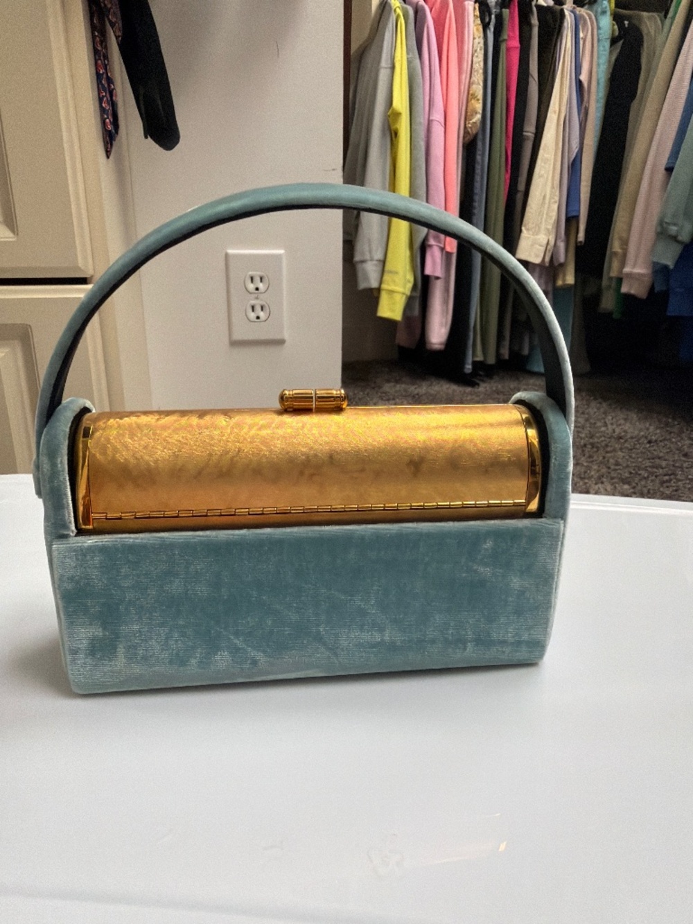 Bienan dovia purse